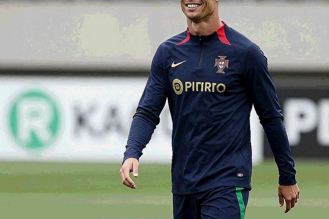 Bồ Đào Nha giữa hai thời đại: Ronaldo, tuyến giữa mới và trận gặp Na Uy ở Dragão