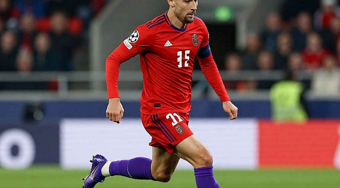 Những phút bị nguyền rủa tại Jakarta: Indonesia thắng 9-2, Malaysia thắng đậm, và ngôi đầu bảng đổi chủ trong hai phút