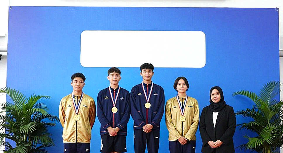 Chàng trai Wisconsin chọn Cornell: Bản hợp đồng không có điều khoản thể thao