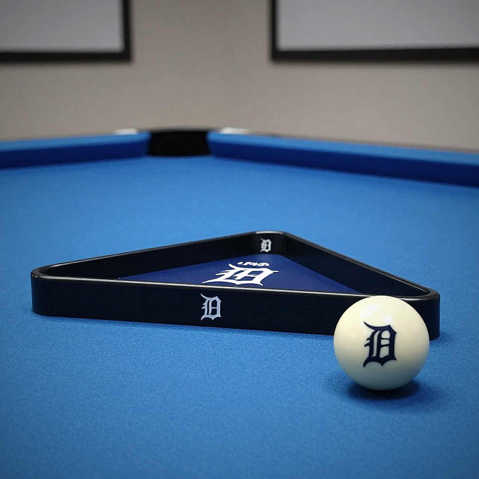 Snooker, 9-ball, carom: cùng gọi là bi-a nhưng không cùng hệ quy chiếu