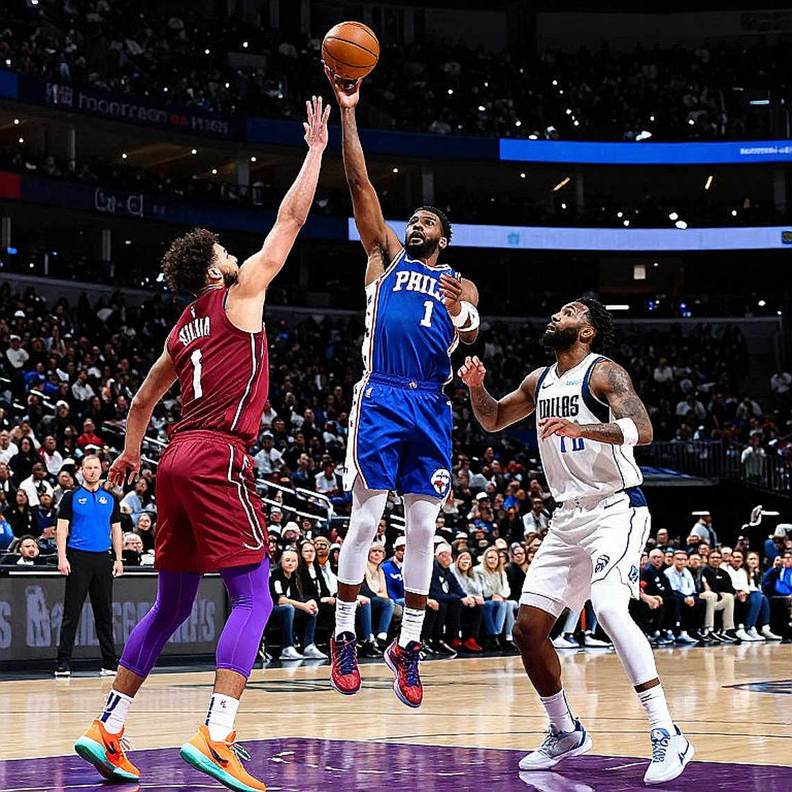Nigel Hayes-Davis nói “năm đấu tám”: khi một ngoại binh 32 tuổi tự dựng lá chắn ở EuroLeague