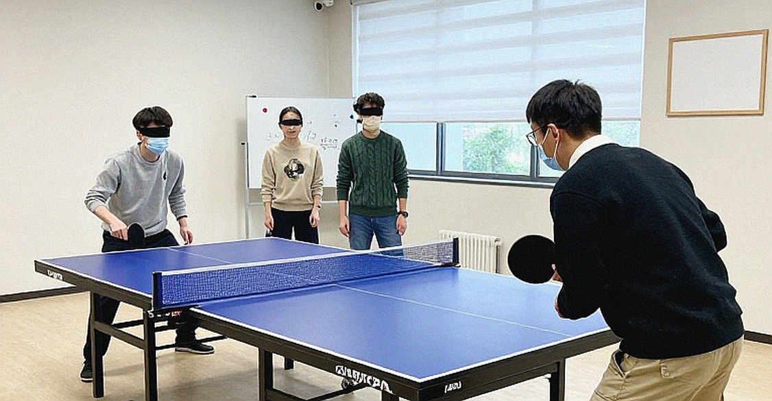 Đôi nam nữ châu Âu: Pháp và Đức, hai con đường trái ngược dẫn tới cùng một trận chung kết