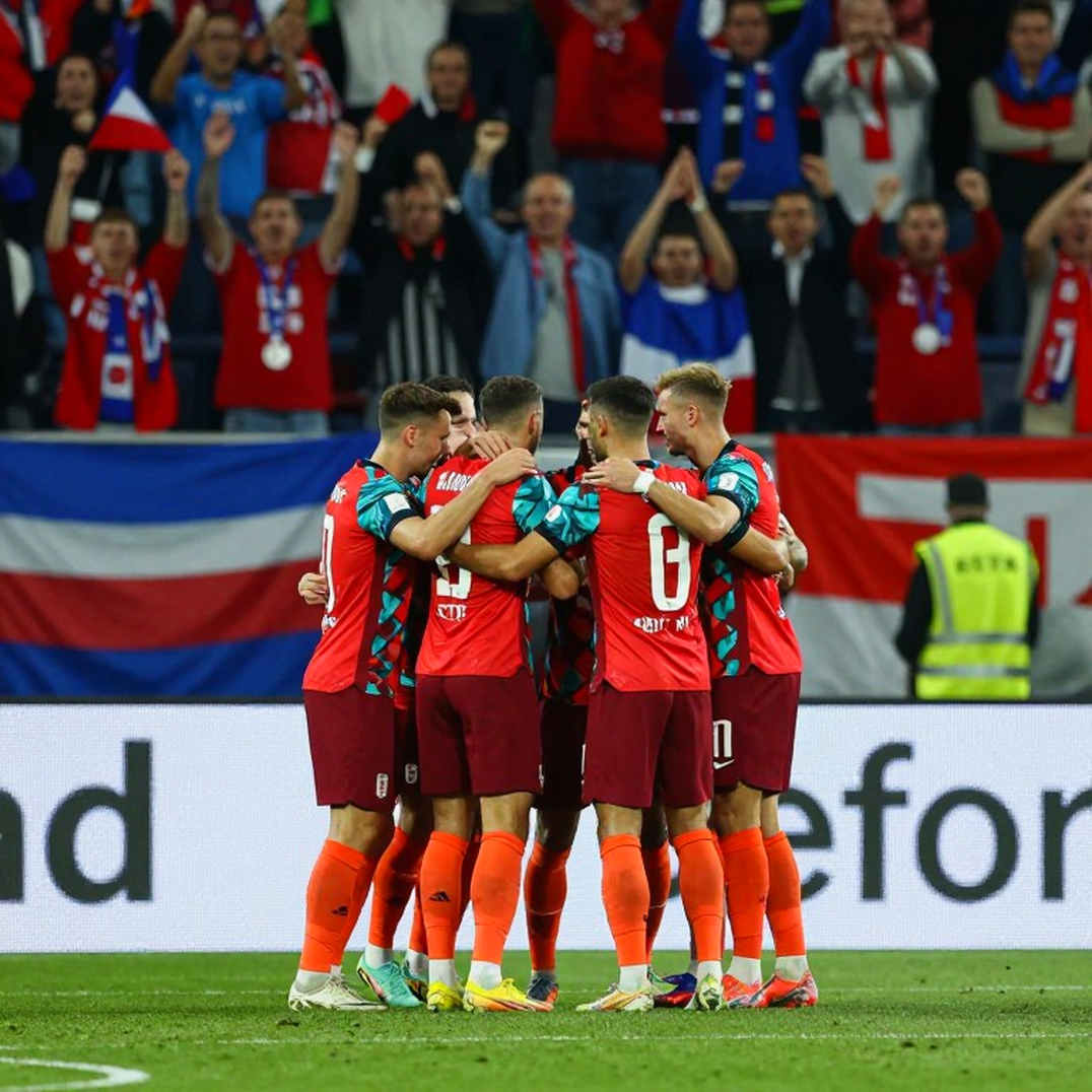 Ajax đối đầu PSV: Amrabat đá chính ngay, đội hình 4-3-3 quen thuộc
