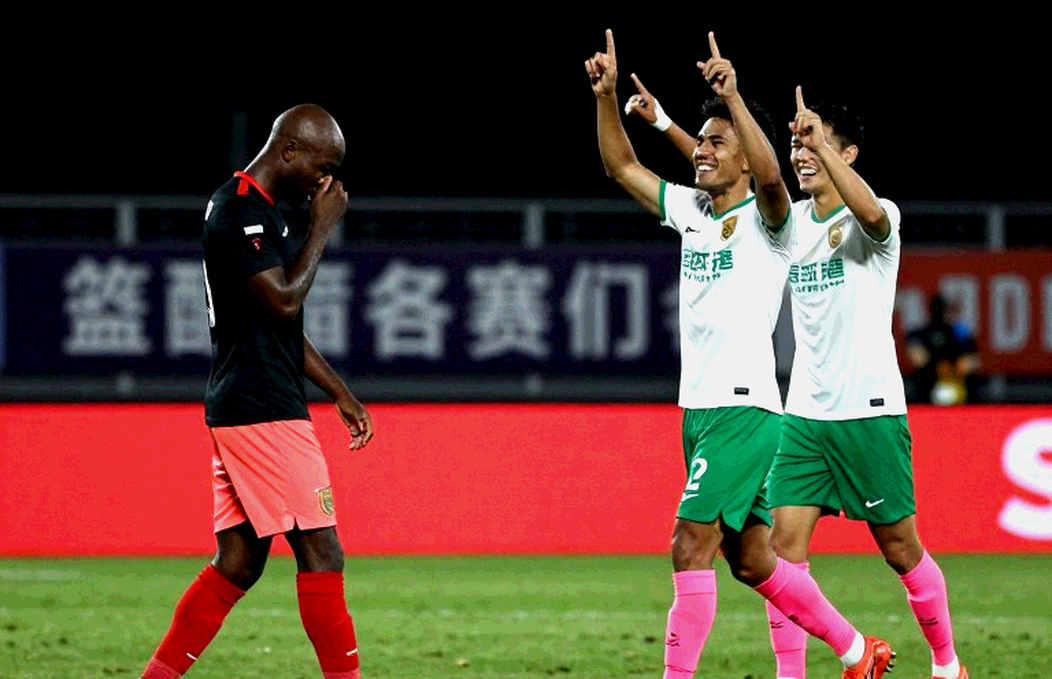 Bốn CLB V-League bị loại ở vòng loại Cúp quốc gia 2026-2027: Khi sân chơi phụ bị đặt lên bàn cân Bốn CLB V-League bị loại ở vòng loại Cúp quốc gia 2026-2027: Khi sân chơi phụ bị đặt lên bàn cân